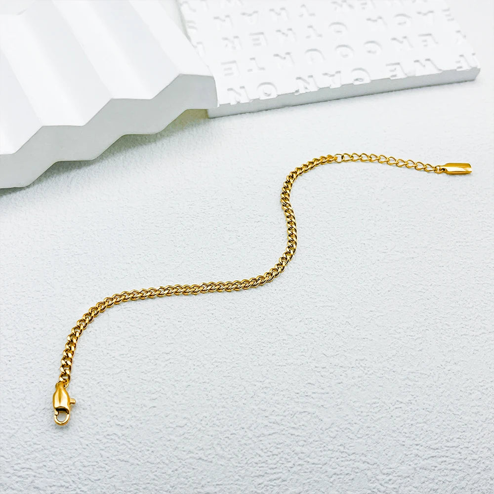 The Cuban Chain Bracelet